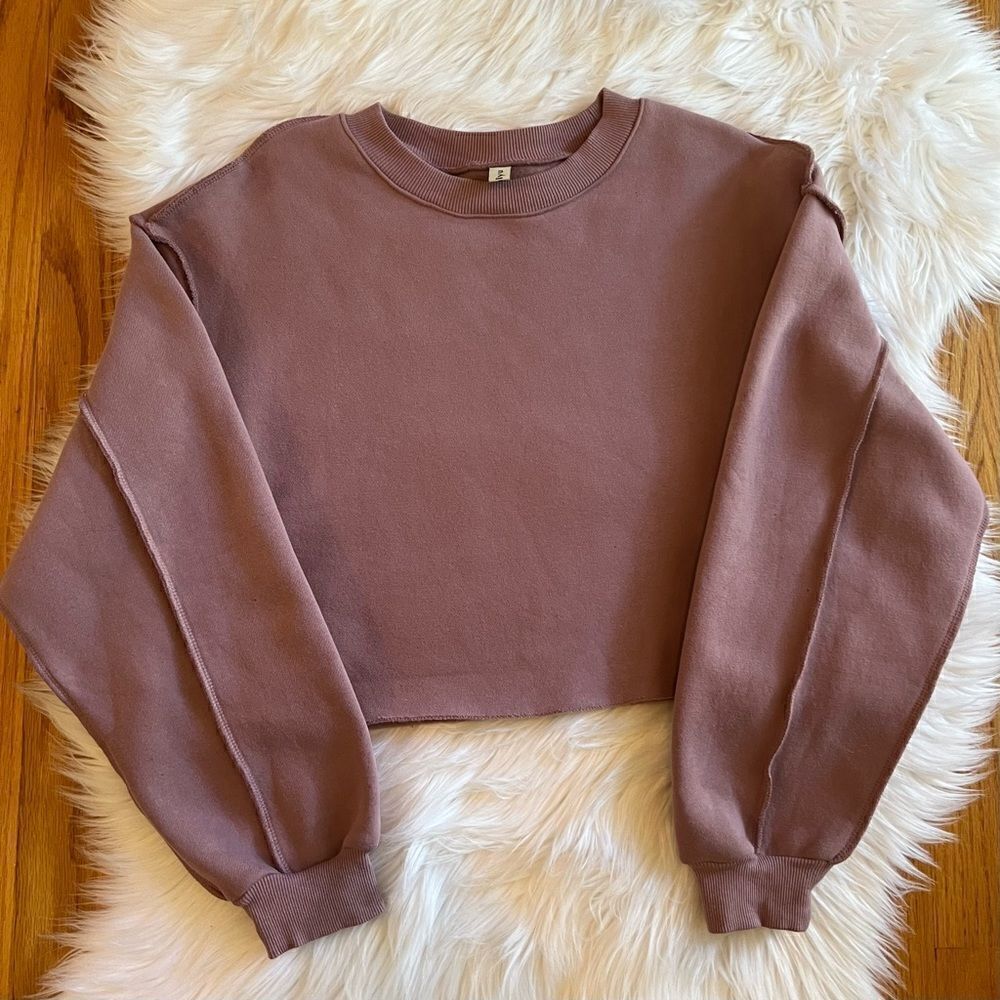 Women’s Amazhiyu Purple Cropped Sweatshirt Size Large
